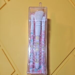 NIB WET N WILD SEALED 3 PC BRUSH SET SAVED BY THE BELL